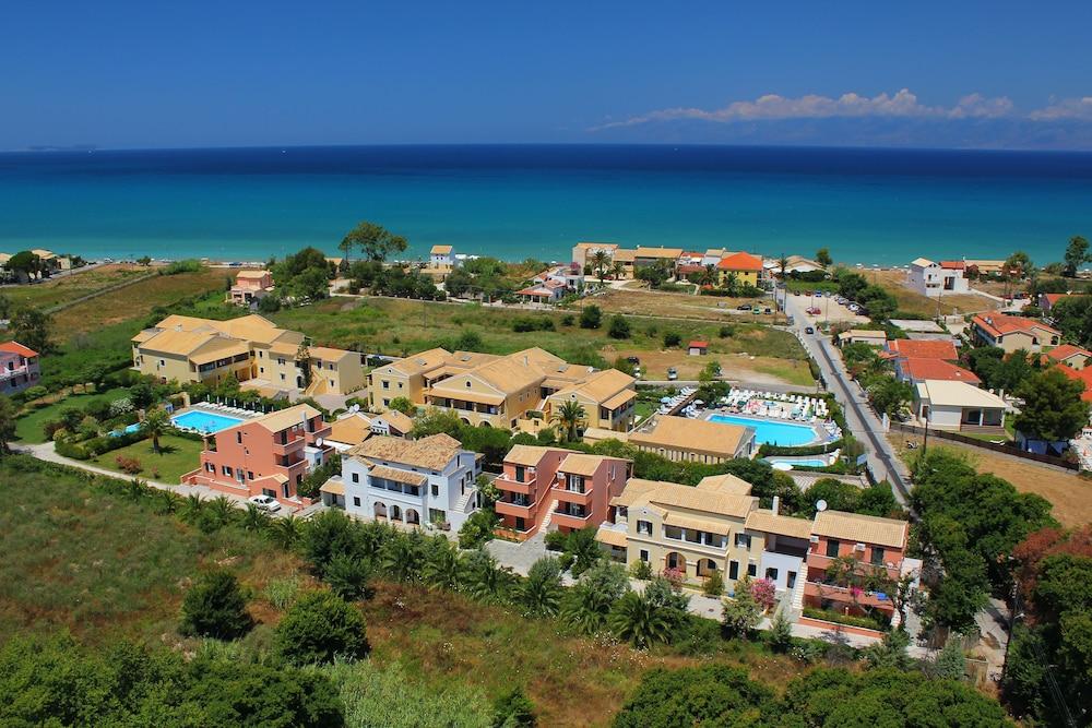 Nireas Resort Corfu อาคาราวี ภายนอก รูปภาพ