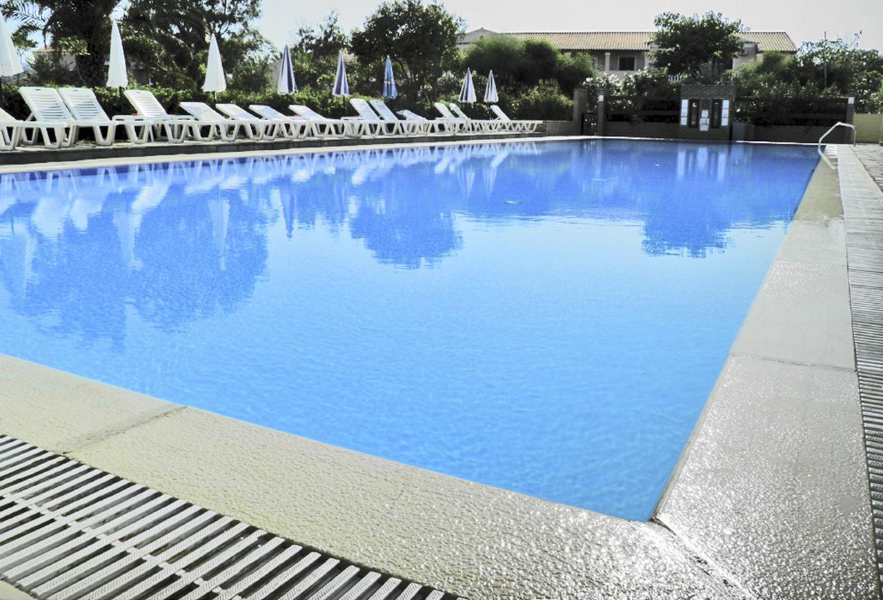 Nireas Resort Corfu อาคาราวี ภายนอก รูปภาพ